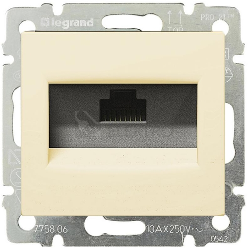 Legrand Valena béžová datová zásuvka RJ45 Cat. 5e UTP 774138