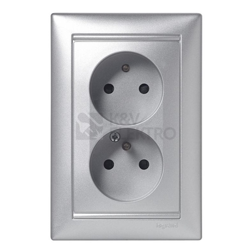 Legrand Valena dvojzásuvka stříbrná metalíza s clonkami 770191