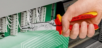 Obrázek produktu ELEKTROINST. KLESTE 200MM 13 82 200 2