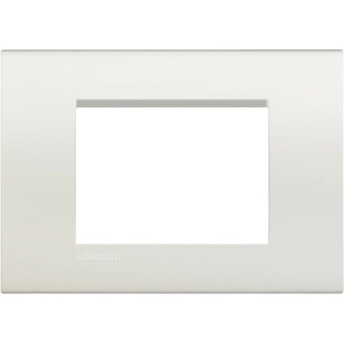 Bticino Living.Light rámeček 3moduly bílá LNA4803BI
