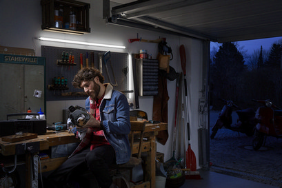 LED žárovka Vintage 1906 E27 OSRAM 4W (28W) teplá bílá (2000K) Retro Filament Gold Globe200 stmívatelná