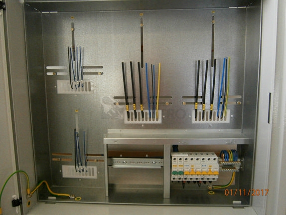 Obrázek produktu  Elektroměrový rozvaděč RE20T/Z-KV-S B25/3 zapuštěný bílý pro ČEZ EGD (E.ON) pro stávající odběrná místa 4