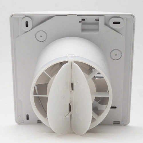 Axiální koupelnový ventilátor se zpětnou klapkou a časovým doběhem E-STYLE 150 PRO T (obrázek 8)