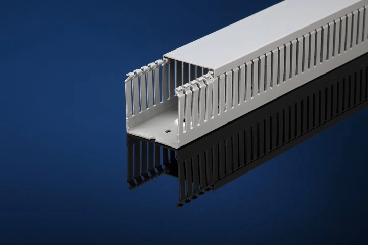 Rozvaděčový kanál s úzkou perforací IBOCO T1-E 40x40 G (2m) 01134