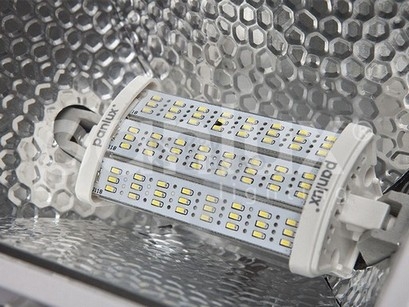 Obrázek produktu LED žárovka Panlux PN65309003 8W R7s 118mm (60W) neutrální bílá 4000K stmívatelná 1