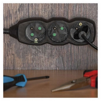 Obrázek produktu Prodlužovací kabel EMOS 3m/4zásuvky černá PC0413 1902240300 5