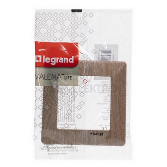 Obrázek produktu Legrand Valena LIFE rámeček světlé dřevo 754181 1