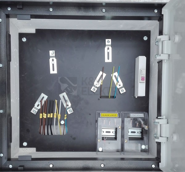 Obrázek produktu  Elektroměrový rozvaděč pro fotovoltaiku DCK ER513/KVP7P-FV šedý pro PRE 1