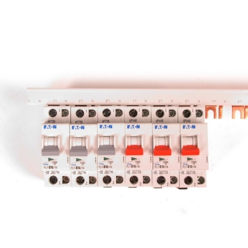 Propojovací lišta Eleman G/S-L1+N-L2+N-L3+N-1000/16P pro jističe s N polem 0,5modulu 1000364 (obrázek 4)