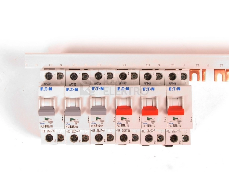 Obrázek produktu Propojovací lišta Eleman G/S-L1+N-L2+N-L3+N-1000/16P pro jističe s N polem 0,5modulu 1000364 2