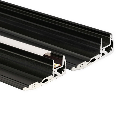 Nášlapný hliníkový profil McLED BQ 59x22mm černá barva s mléčným difuzorem 2m ML-761.074.02.2 (obrázek 7)