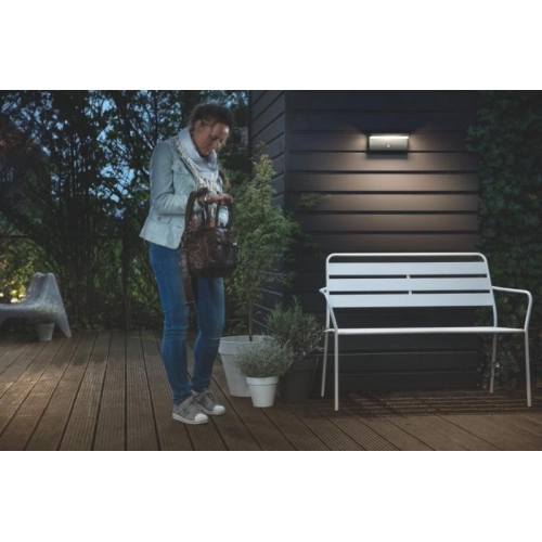 Venkovní nástěnné LED svítidlo Philips Bustan 16484/93/P0 4,5W 2700K teplá bílá IP44 s pohybovým čidlem (obrázek 4)