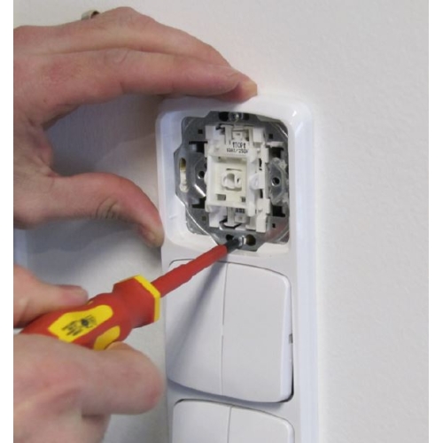 PROFI sada přístrojových vrutů pro elektroinstalační krabice UK/KU 68 + šroubovák 1013902