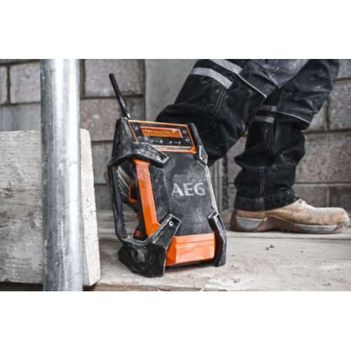  AKU rádio AEG BR1218C 18V / 12V Bluetooth