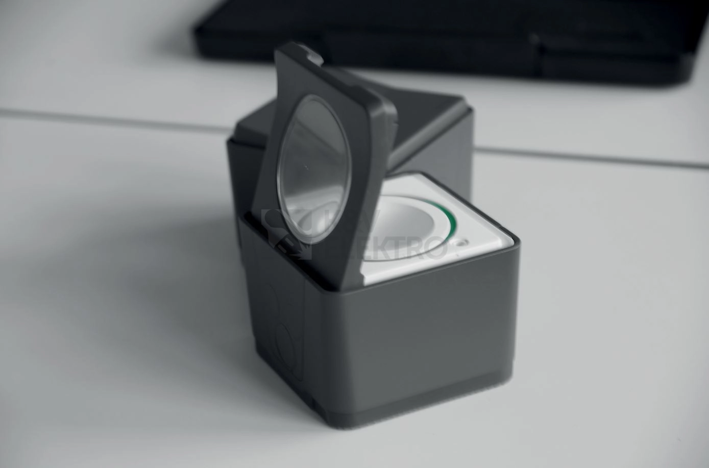 Obrázek produktu Schneider Electric Mureva Styl IP55 nástěnná krabice dvojnásobná svislá antracit MUR37912 1