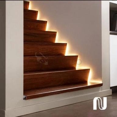 Obrázek produktu Philips Hue LED prodlužovací pásek 1m White and Color Ambiance Lightstrips Plus Bluetooth 8718699703448 11W 2000-6500K RGB 1