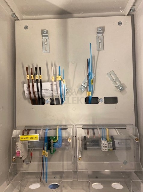 Obrázek produktu  Elektroměrový rozvaděč pro fotovoltaiku pilíř DCK ER212/NKP7P-FV pro ČEZ, EGD (E.ON) 1