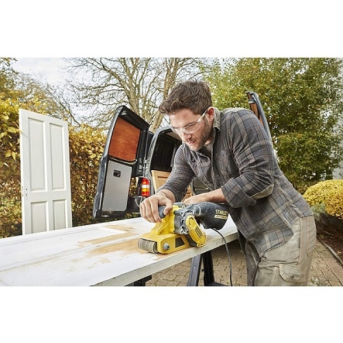 Pásová bruska Stanley FatMax FMEW204K 1010W 75x533mm