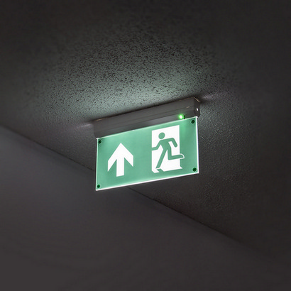 Nouzové svítidlo McLED ML-462.003.68.0 Sign P 2W 6000K 3h