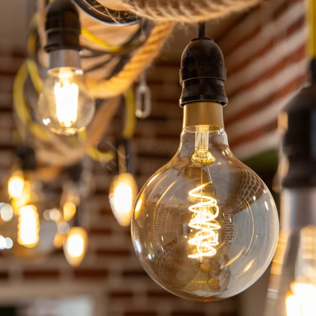Obrázek produktu Chytrá LED žárovka E27 Shelly Vintage G125 Filament 4W (40W) 2700K WiFi stmívatelná 3