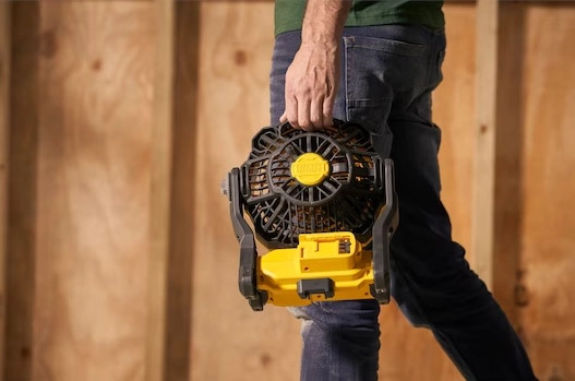Aku pracovní ventilátor Stanley SFMCE001B-XJ bez nabíječky a baterií V20 (obrázek 7)