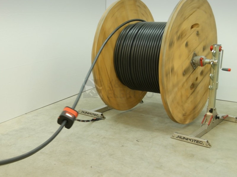 Obrázek produktu  Digitální přístroj pro měření délky kabelů RUNPOMETER RM35 2
