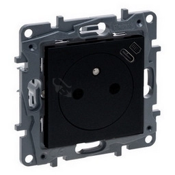 Obrázek produktu Legrand Niloé Step zásuvka s USB nabíjením 1500mA černá 863538 0