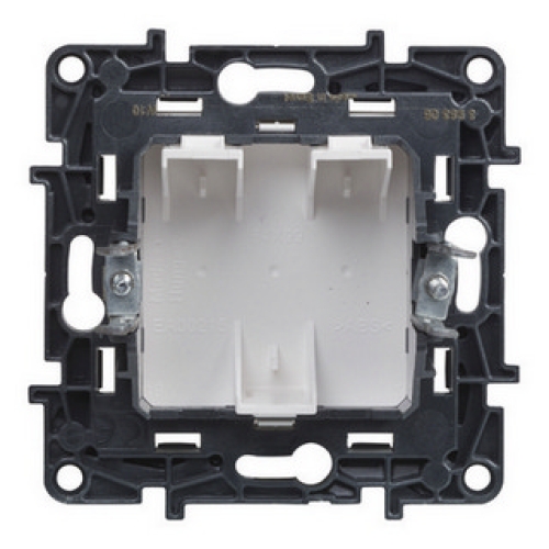 Legrand Niloé Step záslepka/adaptér bílá 863100 (obrázek 4)