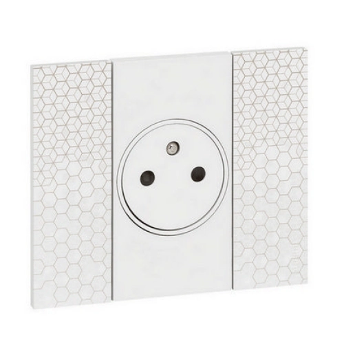 Bticino Living now zásuvka 2P+T K4142A (obrázek 8)