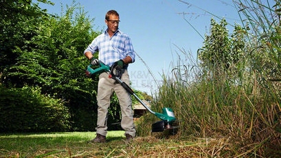 Obrázek produktu Aku strunová sekačka 30cm Bosch AdvancedGrassCut 36V 0.600.878.N03 1x aku 2Ah 2