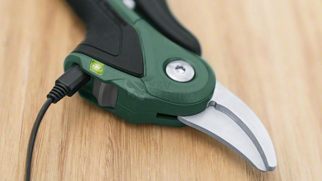 Obrázek produktu Aku zahradní nůžky Bosch EasyPrune 0.600.8B2.100 3,6V 1,3Ah 4