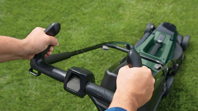 Obrázek produktu Aku sekačka 36V Bosch EasyRotak 36-550 0.600.8B9.B00 1x aku 4Ah 2