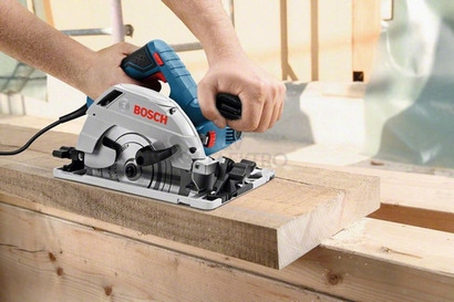 Obrázek produktu Kotoučová pila mafl Bosch GKS 55+ GCE 0.601.682.100 165/20mm 1350W 5