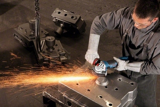Obrázek produktu Úhlová bruska 125mm 1700W Bosch GWS 17-125 CIE 0.601.79H.002 4