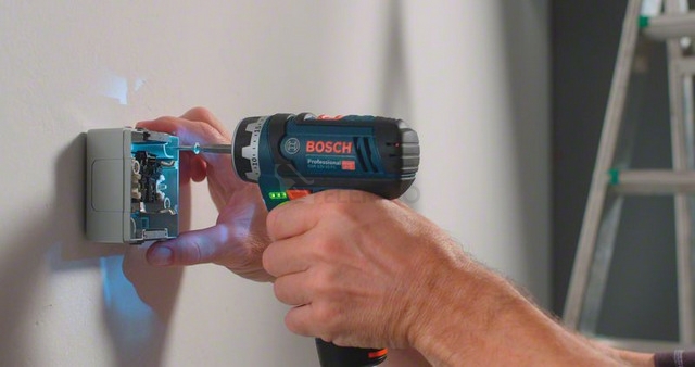 Obrázek produktu Aku vrtací šroubovák Bosch GSR 12V-15 FC 0.601.9F6.000 2x aku 2Ah 4