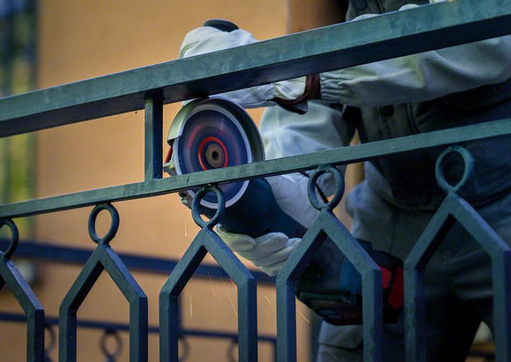 Diamantový řezný kotouč 125mm Bosch EXPERT Diamond Metal Wheel X-LOCK 2.608.900.533