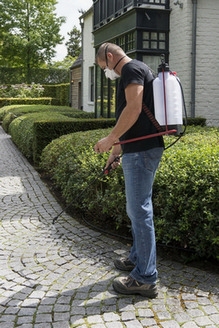 Obrázek produktu Tlakový postřikovač zádový 12L KREATOR KRTGR6812 4
