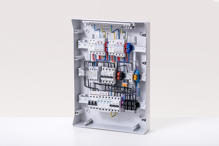Obrázek produktu Kompletní AC+DC nástěnná rozvodnice pro FVE EATON R-FVE-A40-1 T1+T2 bez AC svodiče 2
