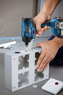 Obrázek produktu Aku rázový utahovák Bosch GDR 180-Li 2x18V 2,0Ah 0.601.9G5.123 5