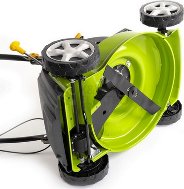 Obrázek produktu Benzínová sekačka FIELDMANN FZR 4608-B 46cm 50003117 3