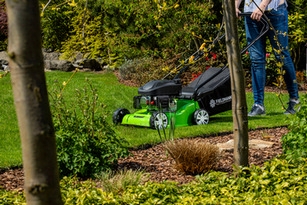 Obrázek produktu Benzínová sekačka FIELDMANN FZR 4003-79BH 50003997 5