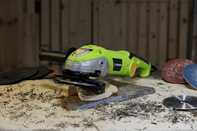 Obrázek produktu Úhlová bruska FIELDMANN FDB 201401-E 50004086 1