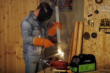 Obrázek produktu Invertorová svářečka FIELDMANN FDIS 20160-E 50004417 4