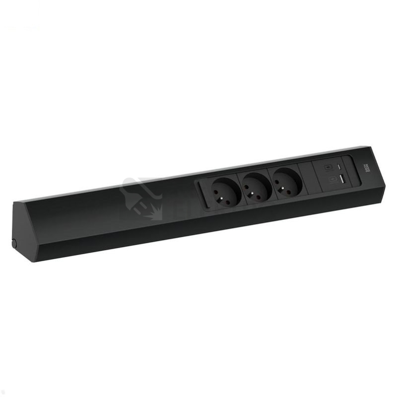 Obrázek produktu Rohová zásuvková lišta Bachmann 932.107 CASIA 2 3x230V USB nabíječka A/C 0