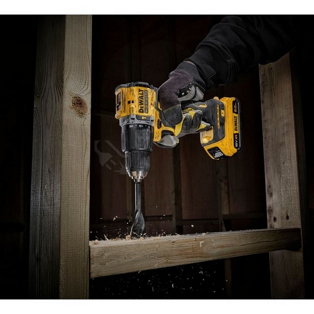 Obrázek produktu Aku vrtačka DeWALT DCD100YD2T 18V s příklepem 2x aku Li-Ion 2,0Ah 5