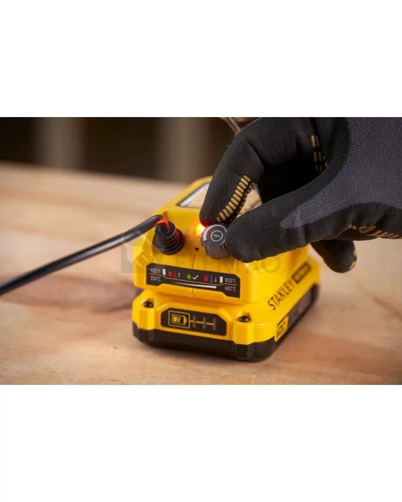 Obrázek produktu Aku páječka V20 18V Stanley FatMax SFMCE040B bez baterie a nabíječky 1