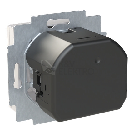 Obrázek produktu ABB Levit zásuvka bílá/bílá s USB nabíjením 5569H-A32357 03 s clonkami 2CHH693257A4003 1