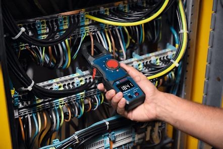 Obrázek produktu  Klešťový ampérmetr Bosch GMC 600-15 PROFESSIONAL 0.601.077.600 2