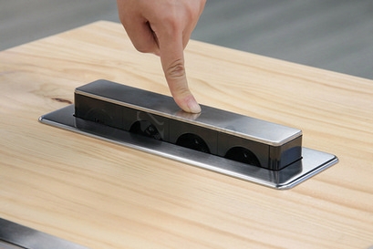 Obrázek produktu 3z + USB A+C 20W PD výsuvný blok zásuvek 2m nerez ocel Solight PP126C-PD20 5