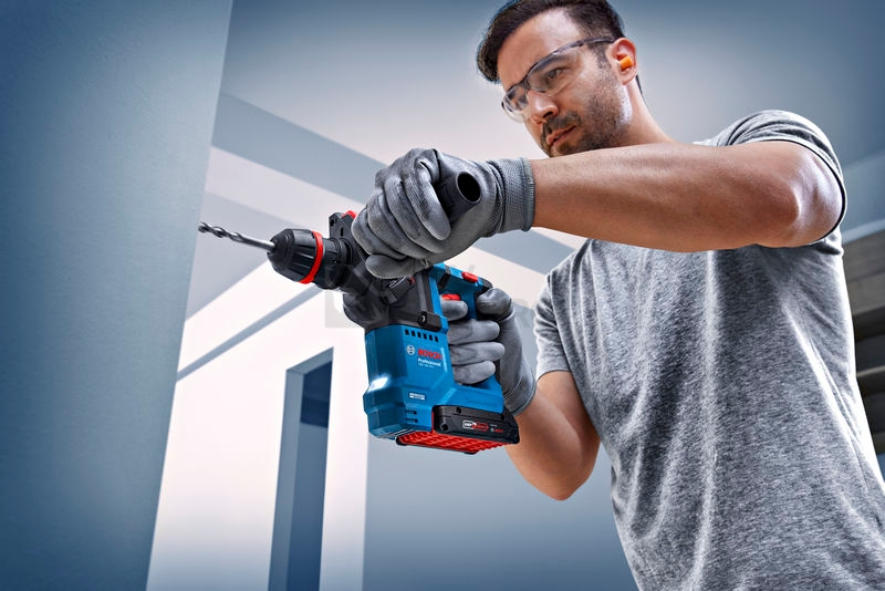Obrázek produktu Aku vrtací kladivo SDS-Plus Bosch GBH 18V-18 X 0.611.927.100 bez nabíječky a baterie 2